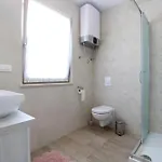 Elegant With Private Pool In * ベール