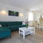 Elegant With Private Pool In Bale