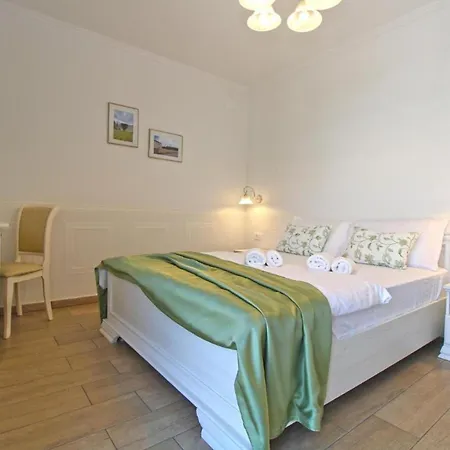 Villa Elegant With Private Pool In Bale