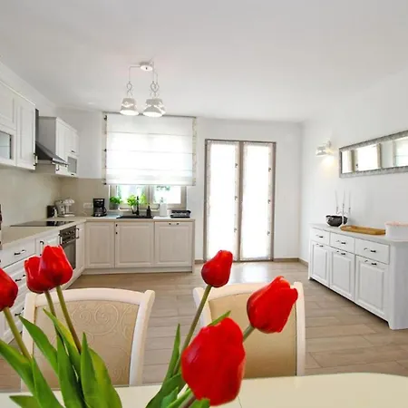 Villa Elegant With Private Pool In Bale