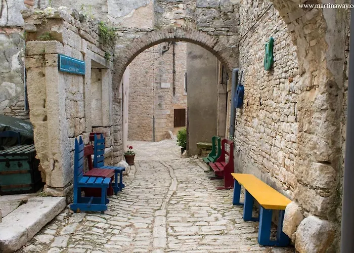 Villa Elegant With Private Pool In