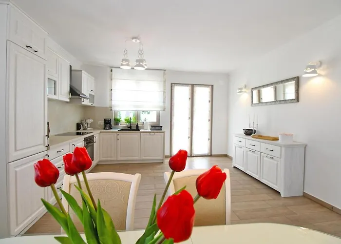 Vila Elegant With Private Pool In Bale