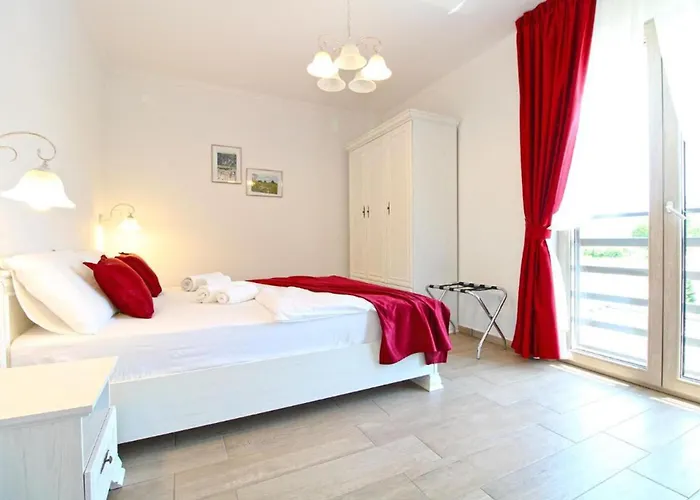 Villa Elegant With Private Pool In Bale